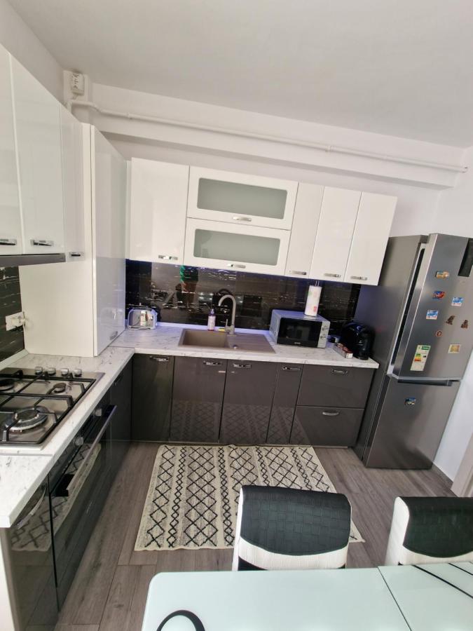 סוסאבה Apartament Rezidential מראה חיצוני תמונה